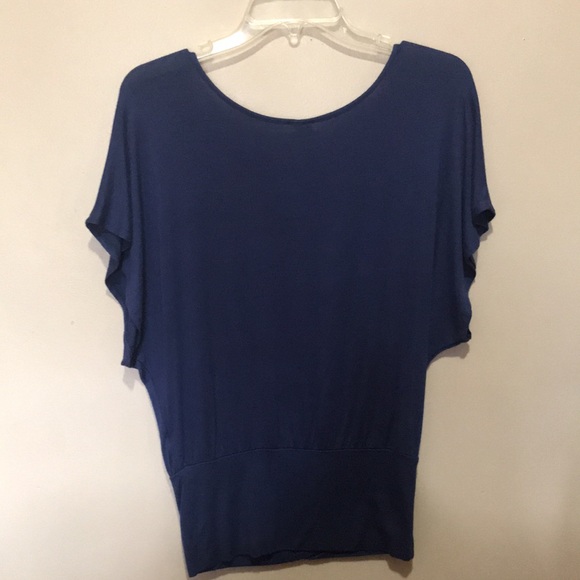 Studio Y short sleeve blue dressy top XS NWT - Picture 4 of 5